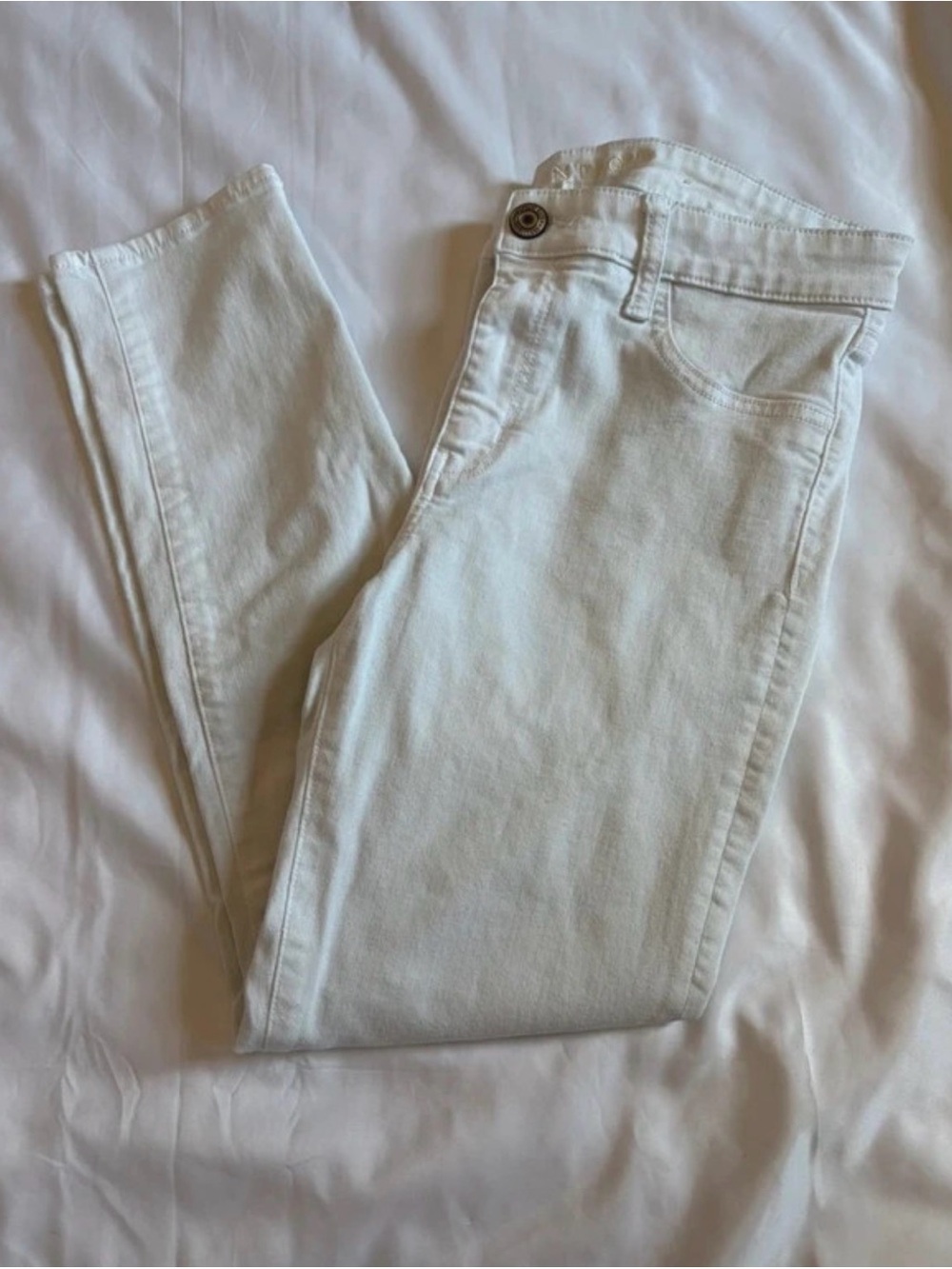 White American Eagle Jeans